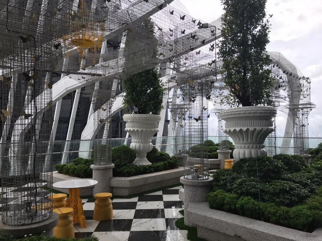 Arte Mont Kiara Host By Host Corner Suites Kuala Lumpur Exterior foto